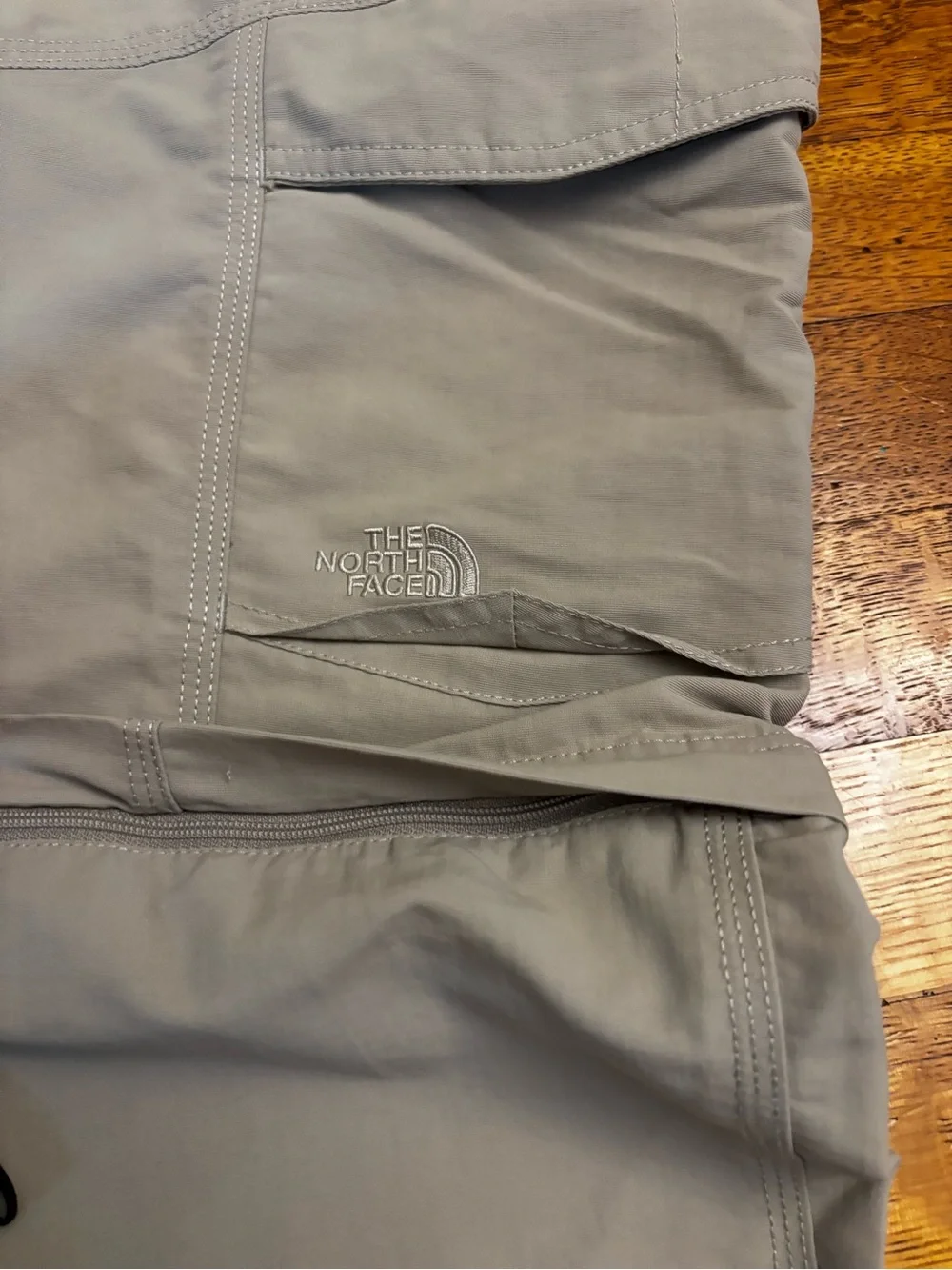 The North Face Convertible Pants. Tan XL. Great condition.